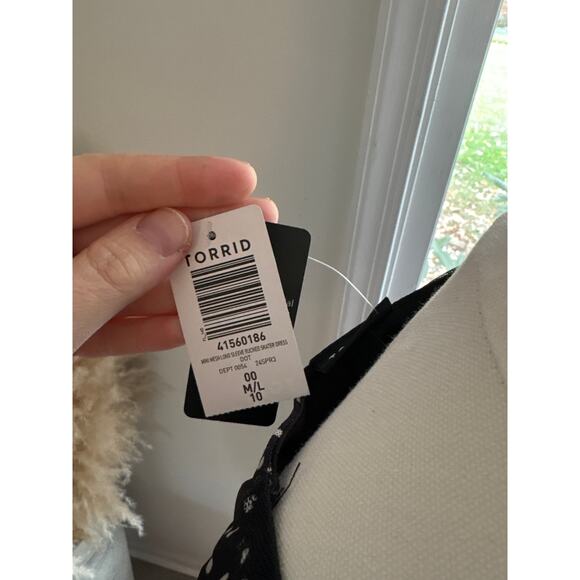 NWT Torrid Mini Mesh Long Sleeve Ruched Skater Dress Black Dot Size Medium - Picture 8 of 11